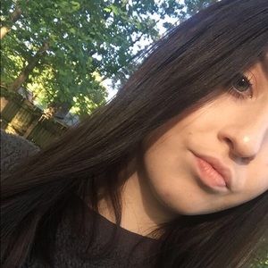 Meet your Posher, Christiana